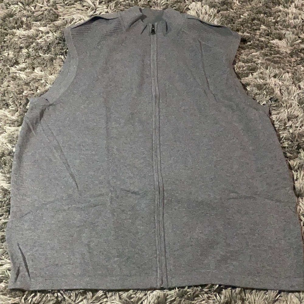Men’s Sleeveless full zip sweater vest